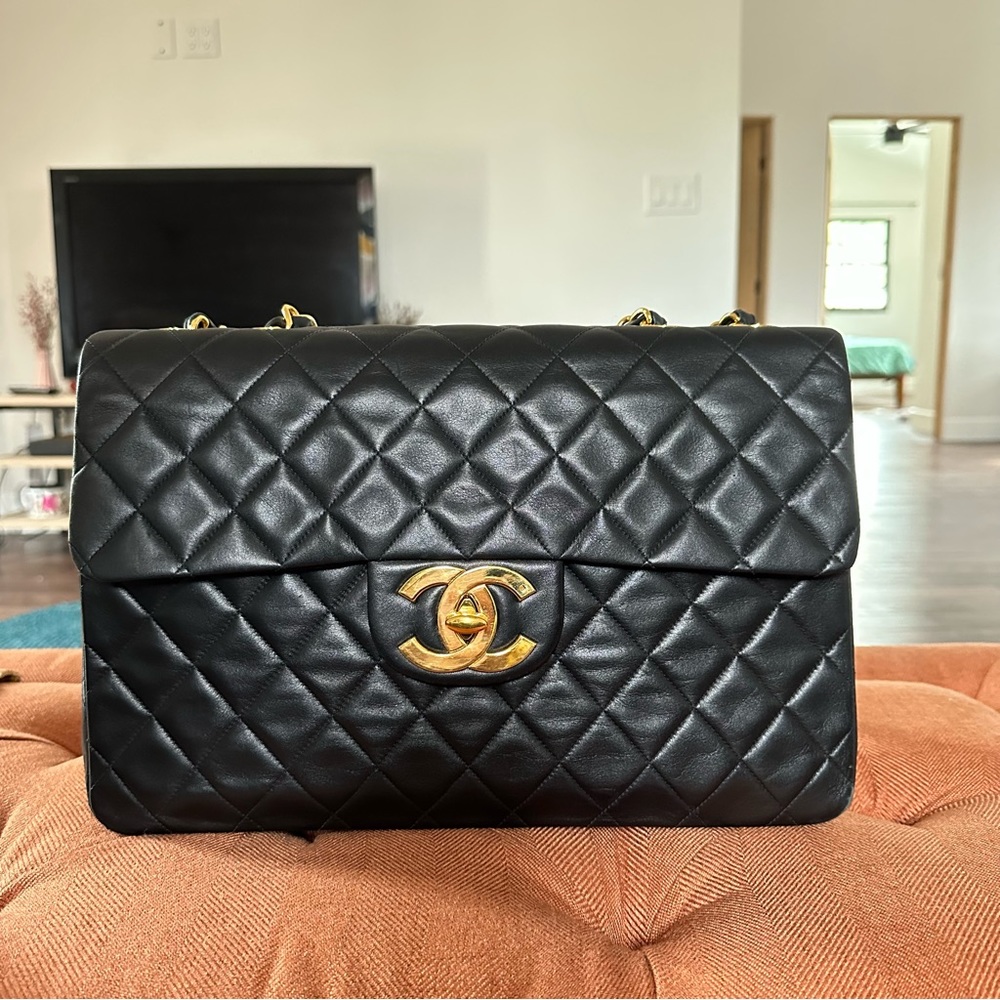 ✅ CHANEL Vintage XL Maxi Flap Bag - Black Lambskin single flap bag
